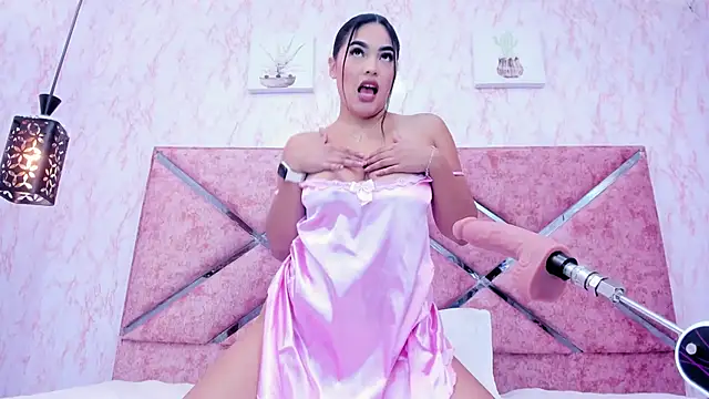 HOT EMIILY  online show from 10/26/25, 11:49