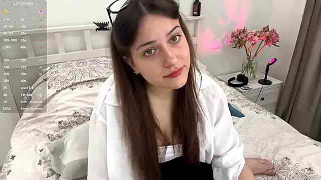 Snapshot of RachaelJuntunen chatting on 09/27/25, 06:51 RachaelJuntunen online show from 09/27/25, 06:51