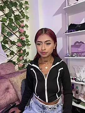 Snapshot of Dirty_isabella18 chatting on 07/17/26, 04:34 Dirty isabella18 online show from 07/17/26, 04:34