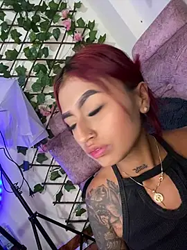 Snapshot of Dirty_isabella18 chatting on 07/23/26, 01:58 Dirty isabella18 online show from 07/23/26, 01:58
