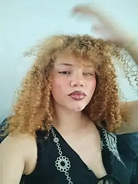 SirenRouge 69 online show from 02/04/26, 07:53