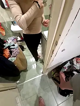 Snapshot of RimMasterAndYourJuice chatting on 11/09/25, 03:54 RimMasterAndYourJuice online show from 11/09/25, 03:54