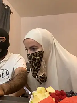 Snapshot of sophie-Hijab11 chatting on 09/11/25, 07:36 sophie-Hijab11 online show from 09/11/25, 07:36