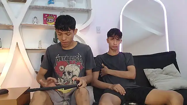 BEAUTY BOYS1 online show from 10/03/25, 07:05