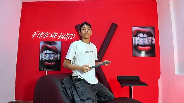 BEAUTY BOYS1 online show from 02/22/26, 07:23