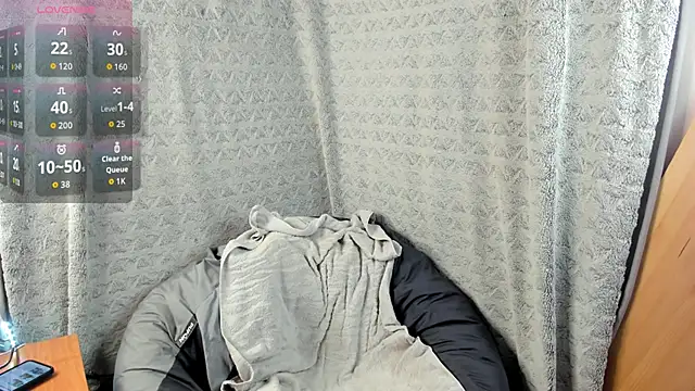 MiaLores online show from 09/25/25, 08:07