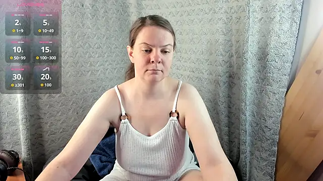 MiaLores online show from 10/22/25, 08:03