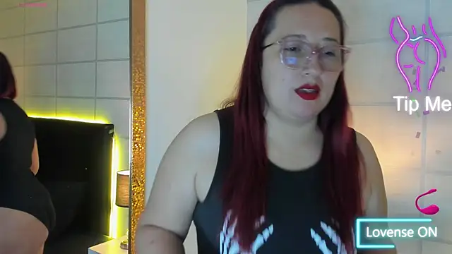 Snapshot of fieryluciana chatting on 10/03/25, 04:20 fieryluciana online show from 10/03/25, 04:20