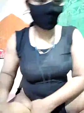 Mistompa24 online show from 10/29/25, 03:25