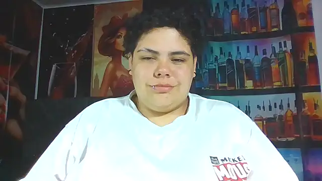 Snapshot of Hailey_Curvy chatting on 06/14/26, 04:03 Hailey Curvy online show from 06/14/26, 04:03