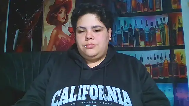 Snapshot of Hailey_Curvy chatting on 06/18/26, 08:47 Hailey Curvy online show from 06/18/26, 08:47