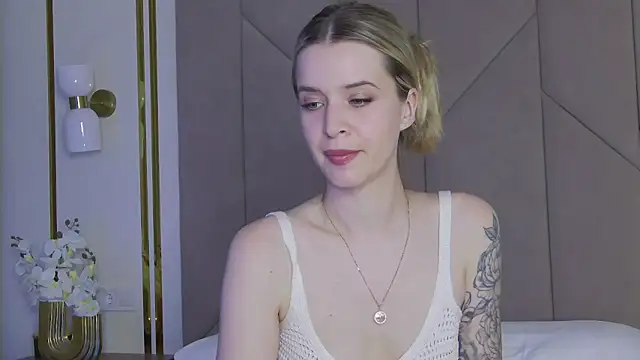 Touch me online show from 10/05/25, 04:27