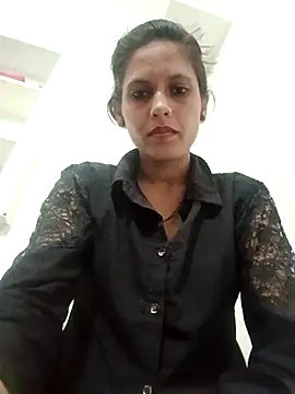 Snapshot of Sajnisingh chatting on 10/18/25, 05:25 Sajnisingh online show from 10/18/25, 05:25