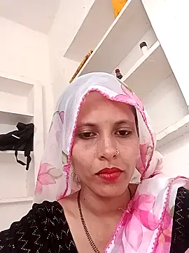 Snapshot of Sajnisingh chatting on 10/21/25, 09:43 Sajnisingh online show from 10/21/25, 09:43