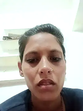 Snapshot of Sajnisingh chatting on 10/22/25, 01:06 Sajnisingh online show from 10/22/25, 01:06