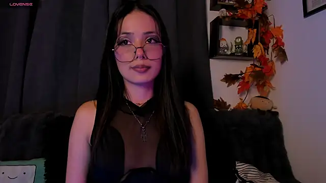 Seraphine hell online show from 03/27/26, 06:08