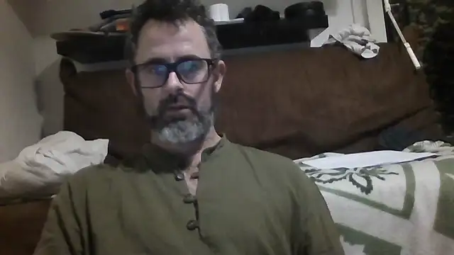 whatYwantMorrre online show from 12/17/25, 07:09