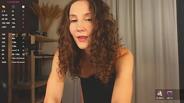 laracroftmansion online show from 10/01/25, 05:19