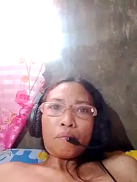 Snapshot of pinayhotii chatting on 09/09/25, 11:15 pinayhotii online show from 09/09/25, 11:15