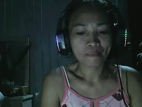 Snapshot of pinayhotii chatting on 09/16/25, 07:04 pinayhotii online show from 09/16/25, 07:04