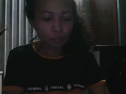Snapshot of pinayhotii chatting on 09/23/25, 07:28 pinayhotii online show from 09/23/25, 07:28