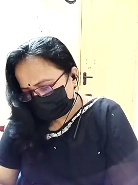 Snapshot of Ananya_flower chatting on 09/16/25, 03:51 Ananya flower online show from 09/16/25, 03:51