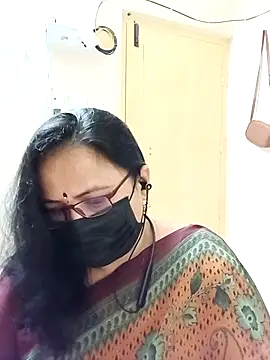 Snapshot of Ananya_flower chatting on 09/19/25, 03:30 Ananya flower online show from 09/19/25, 03:30