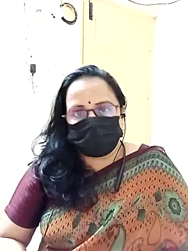 Snapshot of Ananya_flower chatting on 09/22/25, 04:42 Ananya flower online show from 09/22/25, 04:42