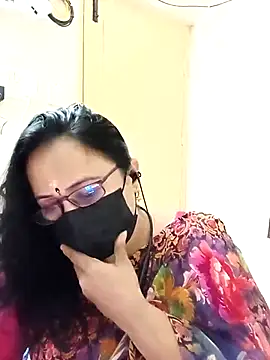 Snapshot of Ananya_flower chatting on 10/03/25, 05:59 Ananya flower online show from 10/03/25, 05:59