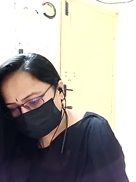Snapshot of Ananya_flower chatting on 10/05/25, 07:39 Ananya flower online show from 10/05/25, 07:39