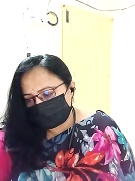 Snapshot of Ananya_flower chatting on 10/06/25, 08:34 Ananya flower online show from 10/06/25, 08:34