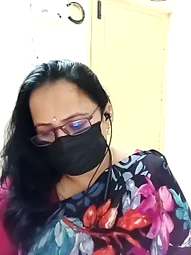 Snapshot of Ananya_flower chatting on 10/08/25, 04:37 Ananya flower online show from 10/08/25, 04:37