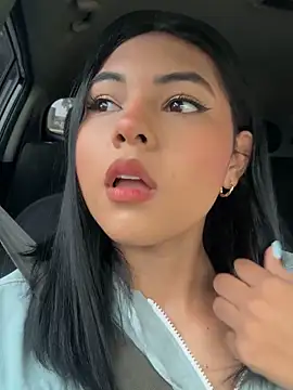 AlinnaRosee  online show from 09/10/25, 12:38