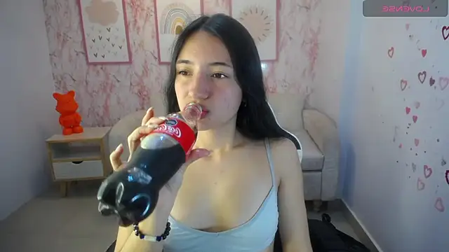Snapshot of Kylie_ch1 chatting on 10/11/25, 03:39 Kylie ch1 online show from 10/11/25, 03:39