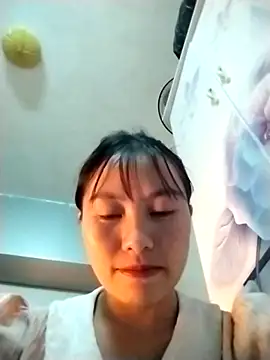   Sasulq   online show from 09/21/25, 09:44