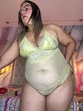 Snapshot of Lucy_Milf_474 chatting on 04/01/26, 01:41 Lucy Milf 474 online show from 04/01/26, 01:41