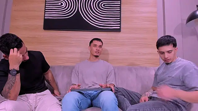 mike friends online show from 07/05/26, 01:56
