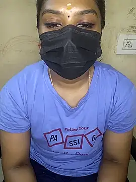 Snapshot of Tamil_Attitude_queen chatting on 09/17/25, 07:59 Tamil Attitude queen online show from 09/17/25, 07:59