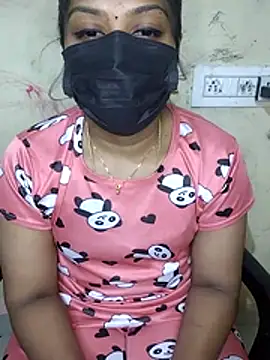 Snapshot of Tamil_Attitude_queen chatting on 10/14/25, 07:14 Tamil Attitude queen online show from 10/14/25, 07:14