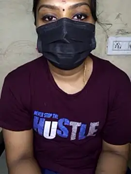 Snapshot of Tamil_Attitude_queen chatting on 10/17/25, 07:38 Tamil Attitude queen online show from 10/17/25, 07:38