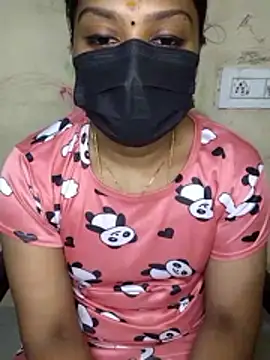 Snapshot of Tamil_Attitude_queen chatting on 10/22/25, 07:46 Tamil Attitude queen online show from 10/22/25, 07:46