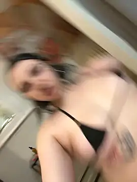 Snapshot of GoddessJemma chatting on 11/06/25, 10:43 GoddessJemma online show from 11/06/25, 10:43