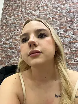 Sky Cutie online show from 01/18/26, 03:54