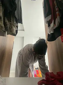 Snapshot of 0gece0 chatting on 04/11/26, 09:02 0gece0 online show from 04/11/26, 09:02