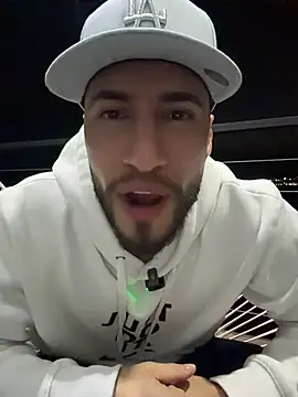 Thiago Hill online show from 01/11/26, 05:01