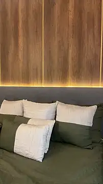 AliceRitter online show from 10/26/25, 06:25