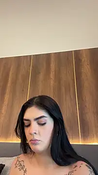 AliceRitter online show from 10/29/25, 06:20