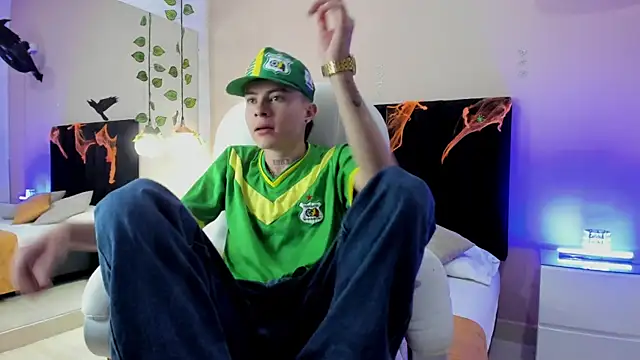 Nascary Fox online show from 10/21/25, 08:31