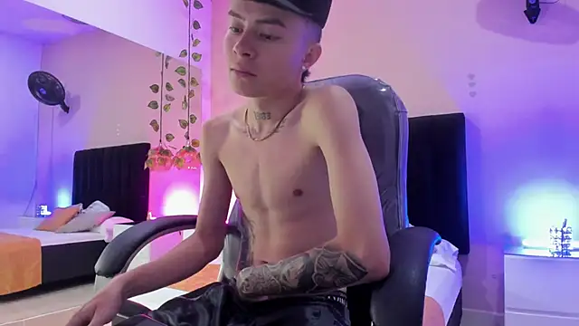 Nascary Fox online show from 11/24/25, 07:24