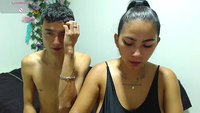 Snapshot of camiYwY chatting on 10/26/25, 06:19 camiYwY online show from 10/26/25, 06:19